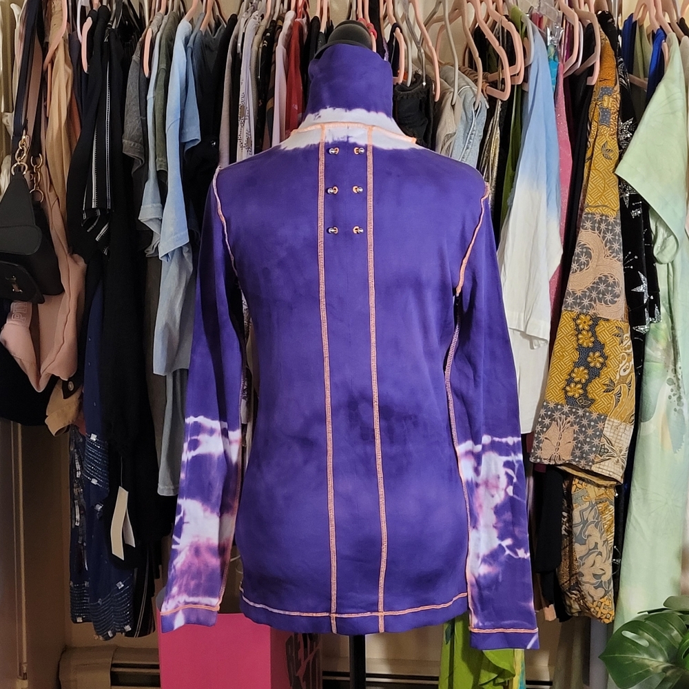 Diesel Early 2000s Y2K Purple Tie Dye Turtleneck w/ Back Piercing Detail Size L - Picture 4 of 15